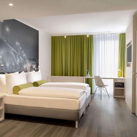 Super 8 By Wyndham Mainz Zollhafen Hotel Luaran gambar